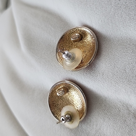 Retro earrings - Picture 3 of 3